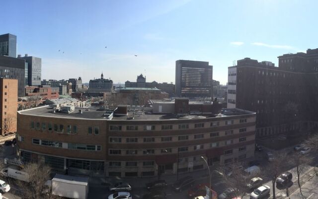 Hotel Faubourg Montreal