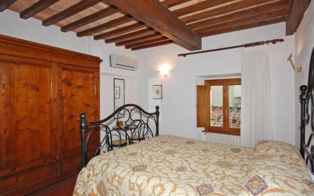 A La Casa Dei Potenti