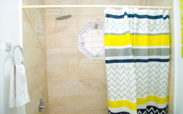 Centrally located Oakland Guest Apartment II