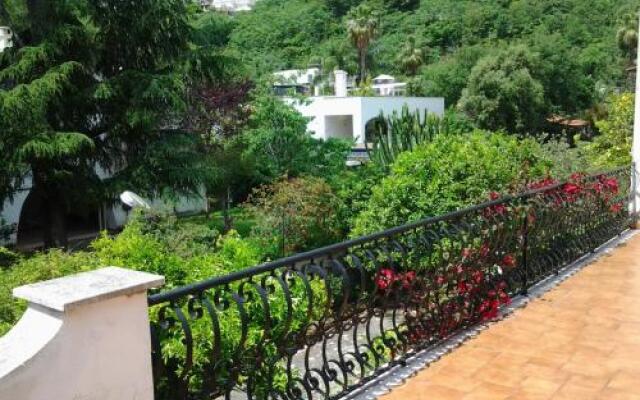 Villa LInnominata BB and Holiday Home