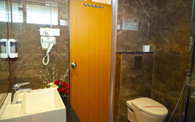 Sai Neem Tree Hotel