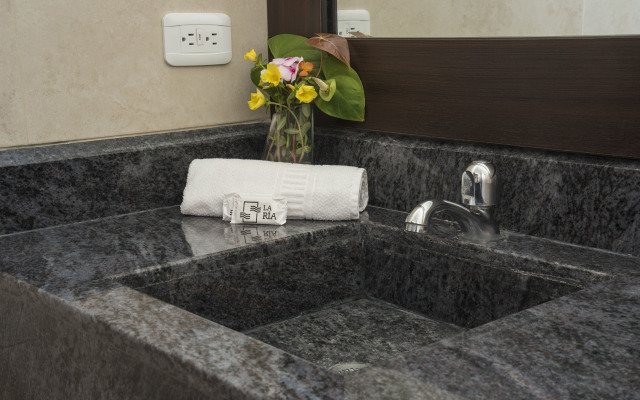 Hotel La Ría Playas