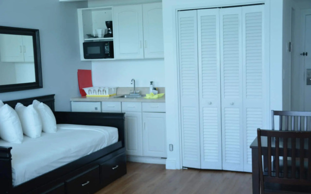 New Point Miami Beach Apartments