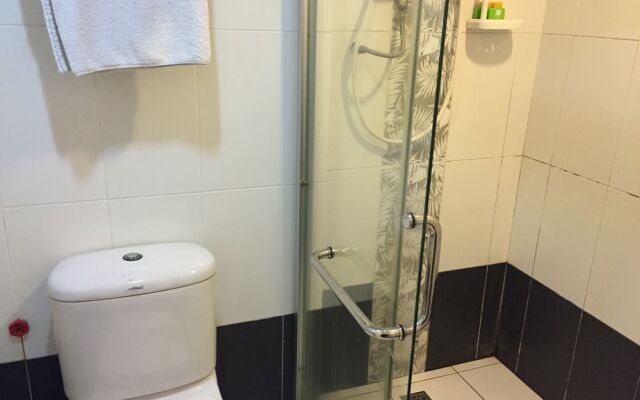 Отель Le Hotel Kota Kinabalu