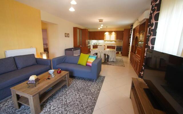 Eleni's Holiday Home