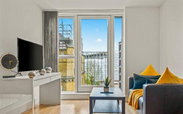 Great Suffolk Street Apartment Waterloo
