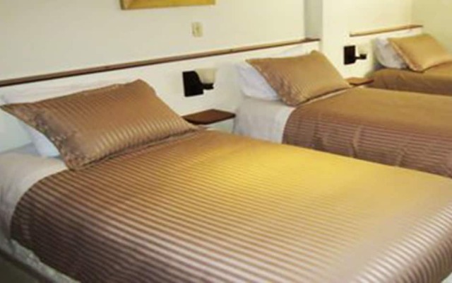 Hotel Calle Principal