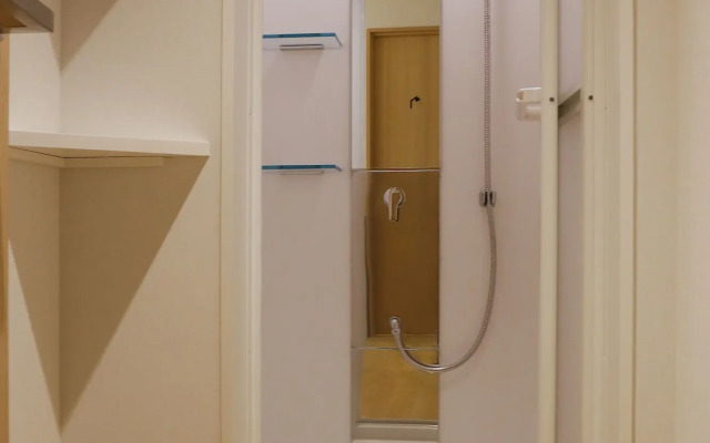 White Hostel shinsaibashi
