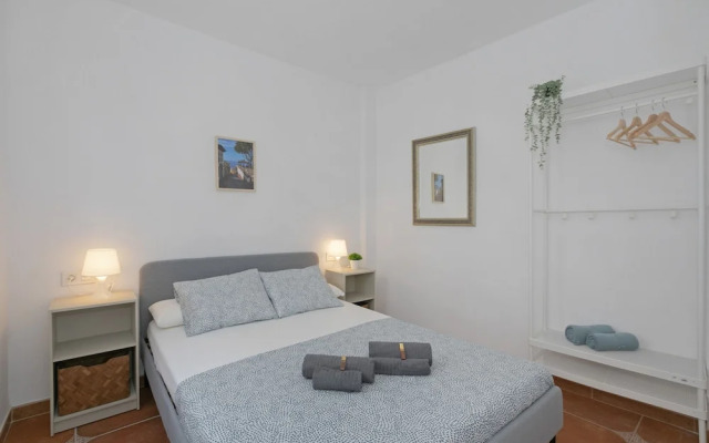 Rooftop View Escape 1 Min to Center Fast Wifi