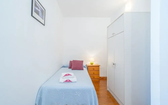 Apartment in Empuriabrava With Canal View