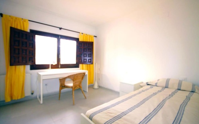 Rosal in El Tosalet With 5 Bedrooms and 3 Bathrooms