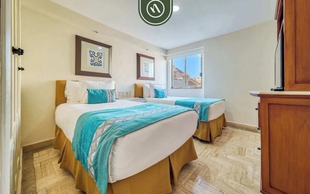 Beachfront 2 BR Condo - Beach - Pools - Tennis