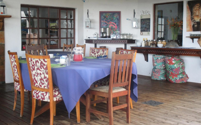 Utopia in Africa Guest Villa
