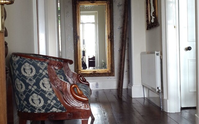 Cragowlet House East
