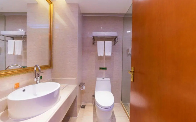 Vienna International Hotel (Shenzhen Bantian Huancheng South Road)