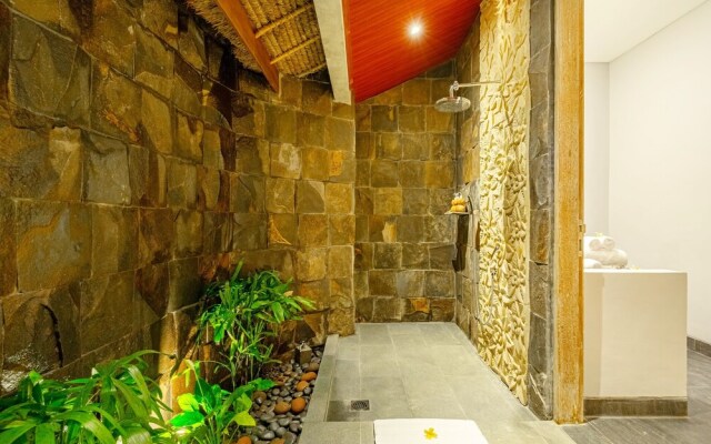 Brand New luxury 3BR Villa Ethnic Ubud 2