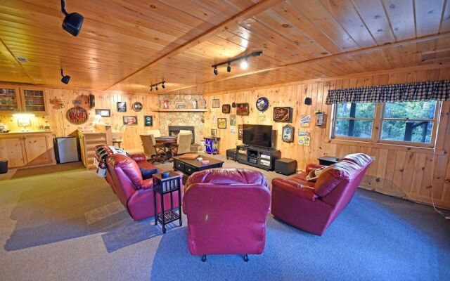 Dew Drop Inn- Blue Ridge Cabin Rental