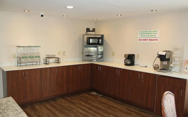 Executive Inn & Suites