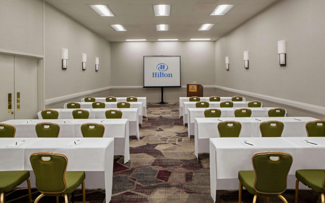 Hilton Oakland Airport Hotel