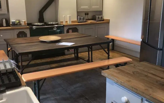 Higgihaus at Hampton Whole House 6 Bed