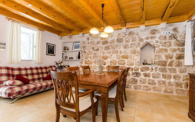 Apartments Foteza