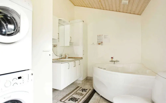 8 Person Holiday Home in Hadsund-by Traum