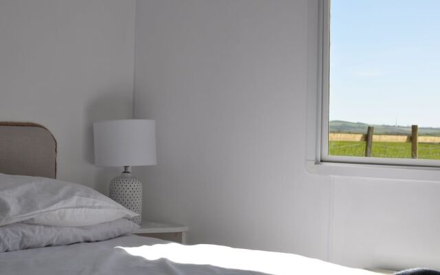 Cosy and Rural Lodge at Goldhill Glamping