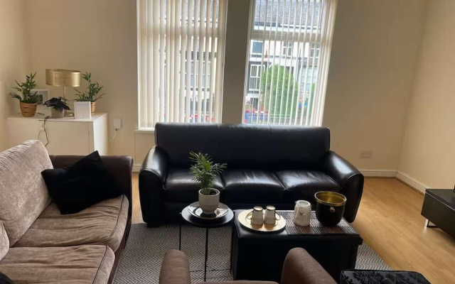 1-bed Apt, Sleeps 4, Old Trafford Nearby