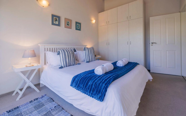 Waterfront Cottage B3