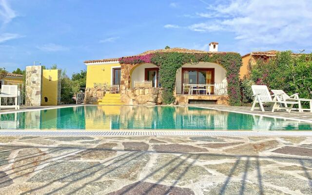 Villa Maestrale con Piscina