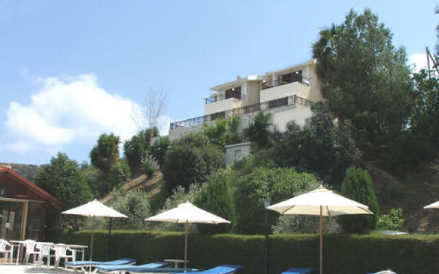 Ampelokipi Holiday Apartments