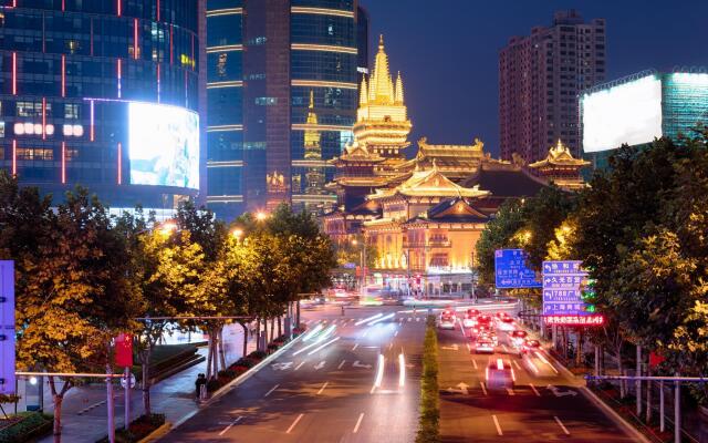 JI Hotel Shanghai The Bund Nanjing Dong Road Pedestrian Street