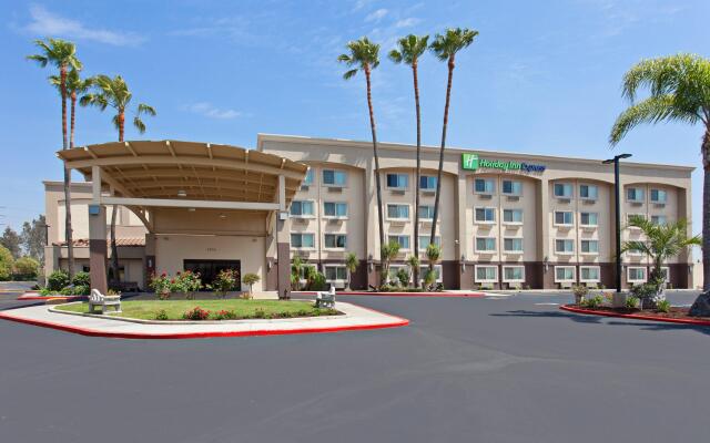 Holiday Inn Express Colton-Riverside North, an IHG Hotel