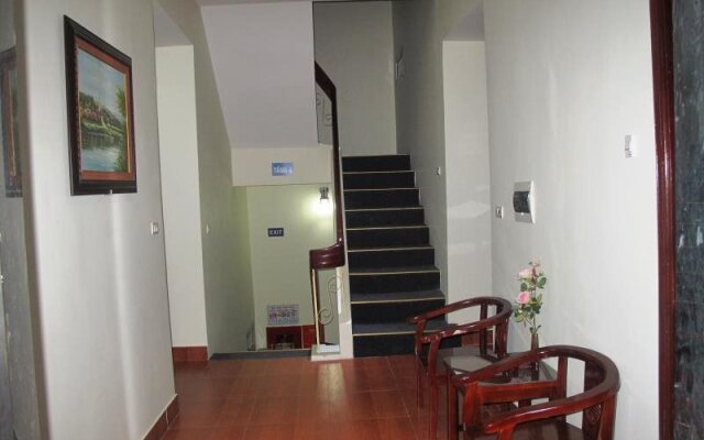 Queen Hotel Ha Long