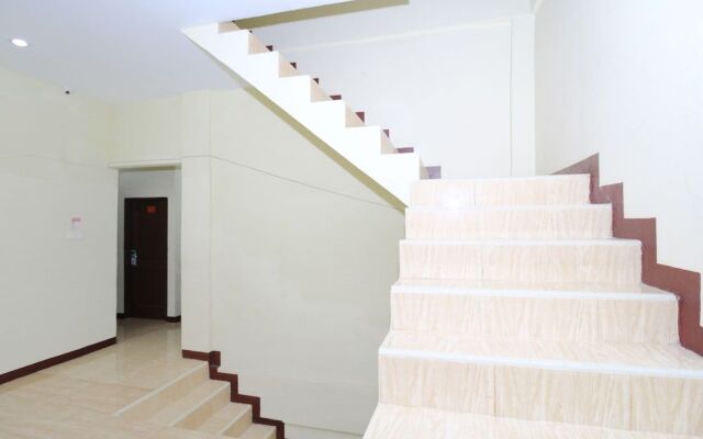 Airy Japaris Medan Area Rahmadsyah 293