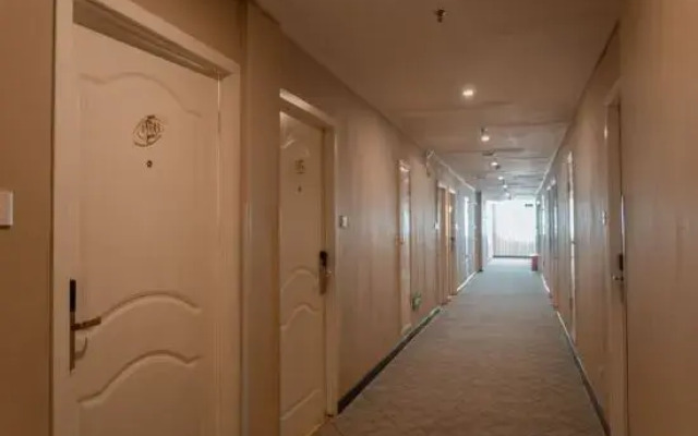 Weiou Hotel (Pingdingshan Zhongxing Road)