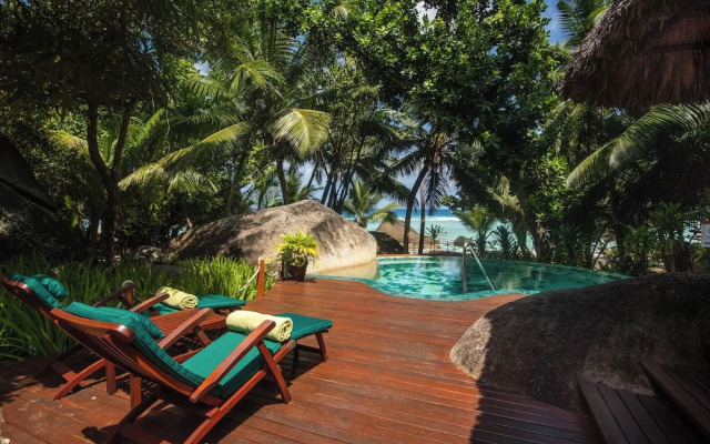 Labriz Silhouette Seychelles