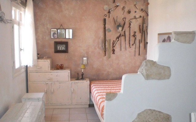 Anthippi Guest House