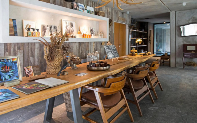 Oceana Suites Be House