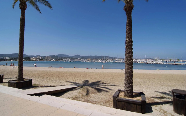 Invisa Hotel Es Pla - Adults Only
