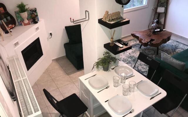 Remvi GUEST HOUSE