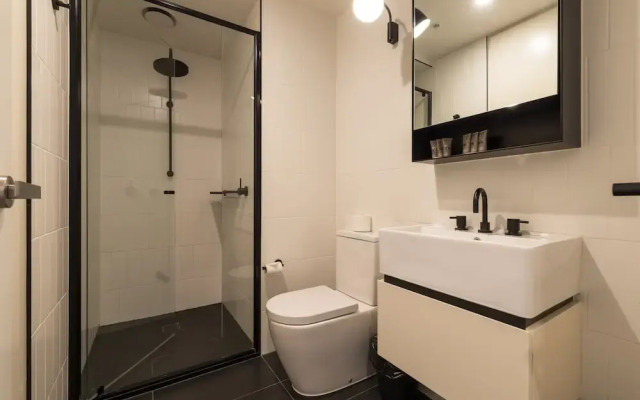 Bourke 2BR1BA Apt close to Chinatown centre