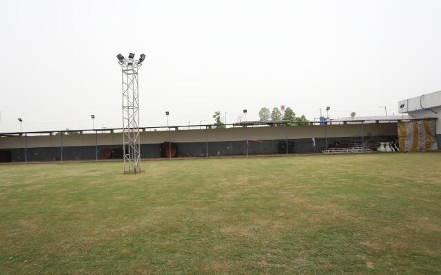 OYO 44197 Gauri Garden