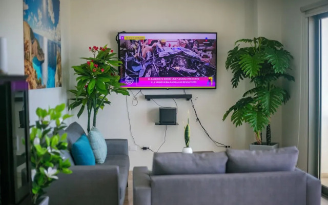 Elegant Condo at Playa Brujas