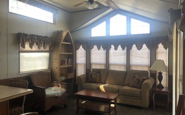 Blind Bay Resort