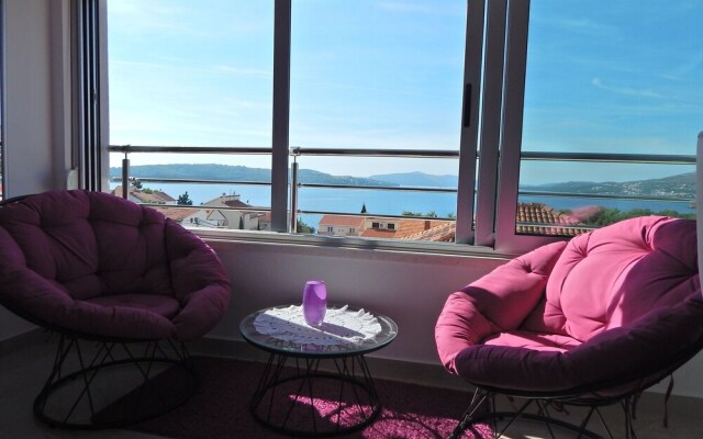 Apartment in Trogir Near Beach
