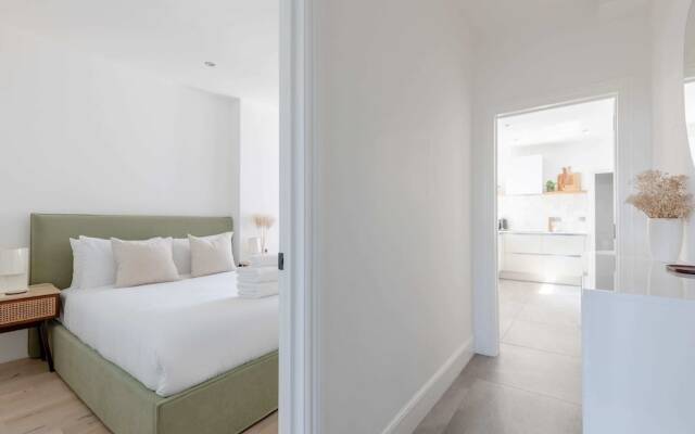 Sleek Scandi-inspired 2BD Flat, Fulham