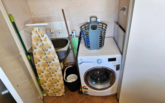 Riverview Holiday Apartment 13 - Kalbarri, WA