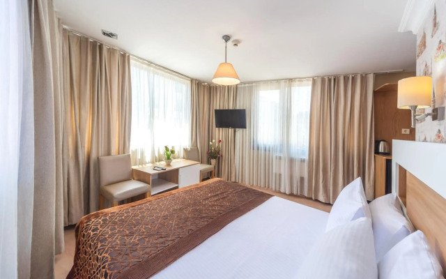 Taya Hatun Hotel
