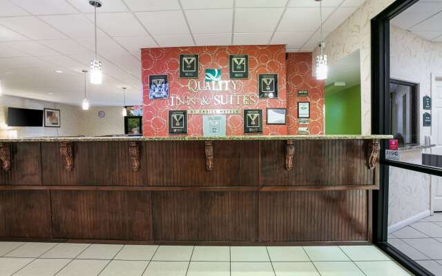 Quality Inn & Suites near Lake Eufaula